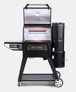 Masterbuilt Gravity Series® 560 Digital Charcoal Grill + Smoker