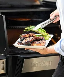 Masterbuilt Gravity Series® 560 Digital Charcoal Grill + Smoker 16 Masterbuilt Gravity Series® 560 Digital Charcoal Grill + Smoker